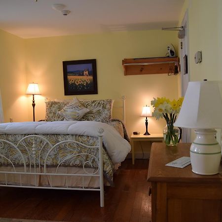 The New Hampshire Mountain Inn Wilmot エクステリア 写真
